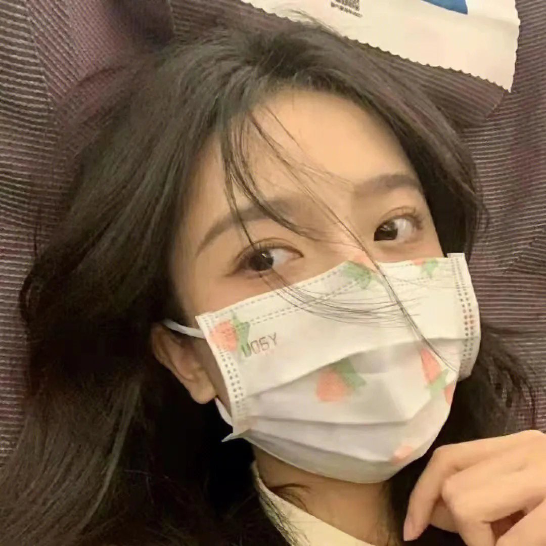 领证当天转身嫁给新娘叔叔